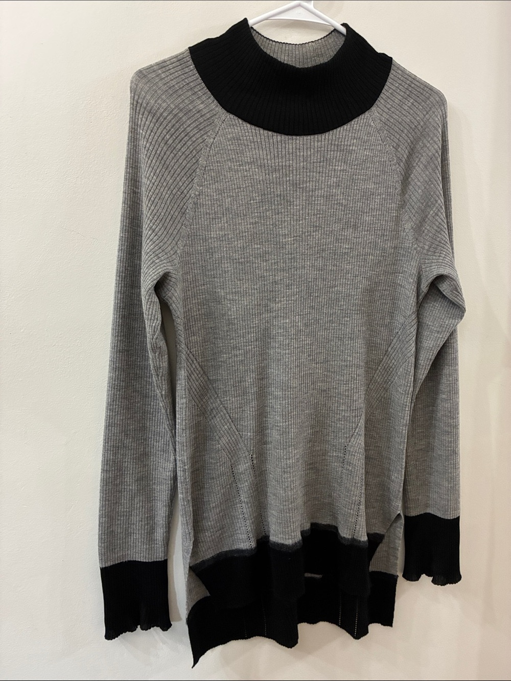 Rag & Bone Lightweight Grey and Black Ribbed Turtleneck Sweater - merino wool